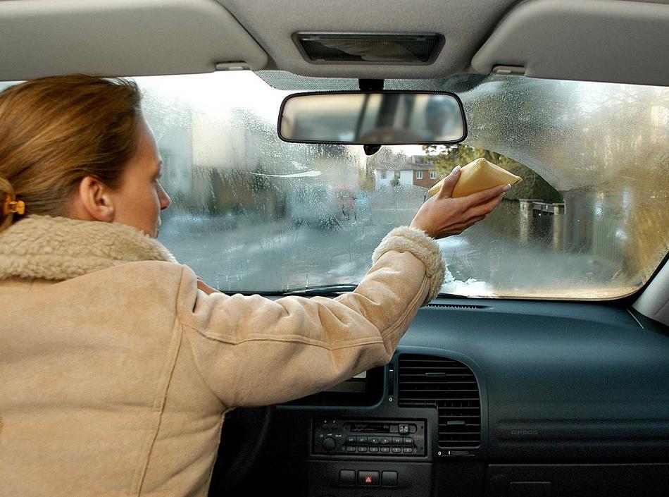  Что делать, если запотевают стекла в автомобиле