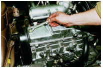 Снятие клапанной крышки двигателя ВАЗ 2108, ВАЗ 2109, ВАЗ 21099, ВАЗ 2113, ВАЗ 2114, ВАЗ 2115