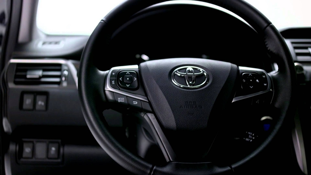 руль Toyota Camry
