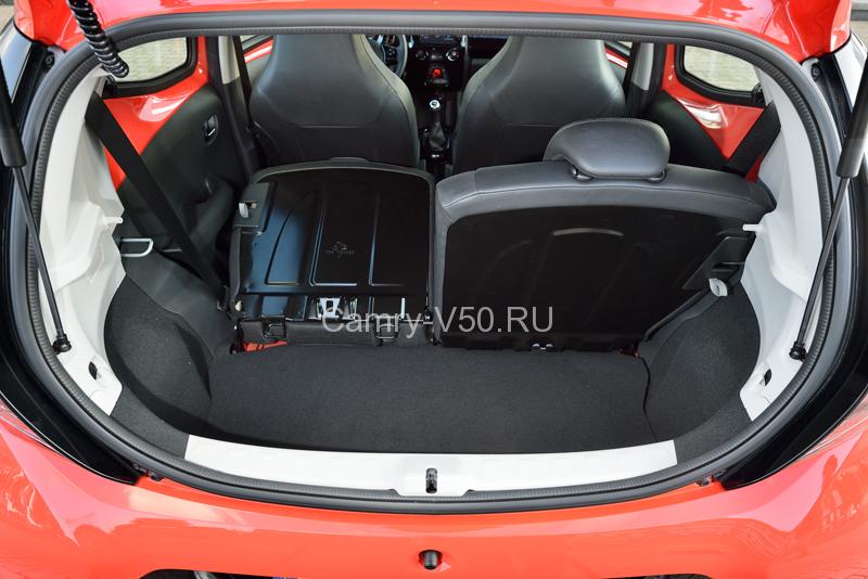 багажное отделение Toyota Aygo 2014