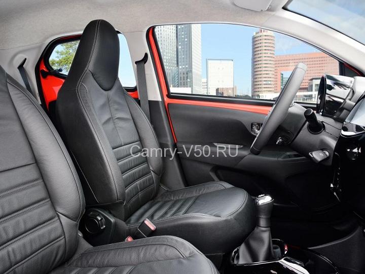передние сиденья Toyota Aygo 2014