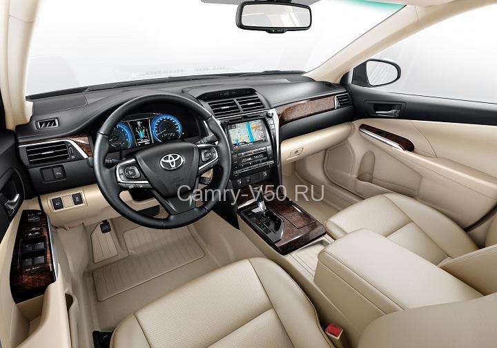 передняя панель Toyota Camry 2015