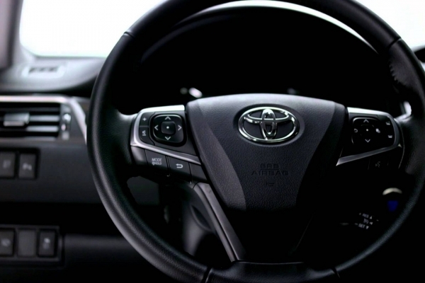 руль Toyota Camry